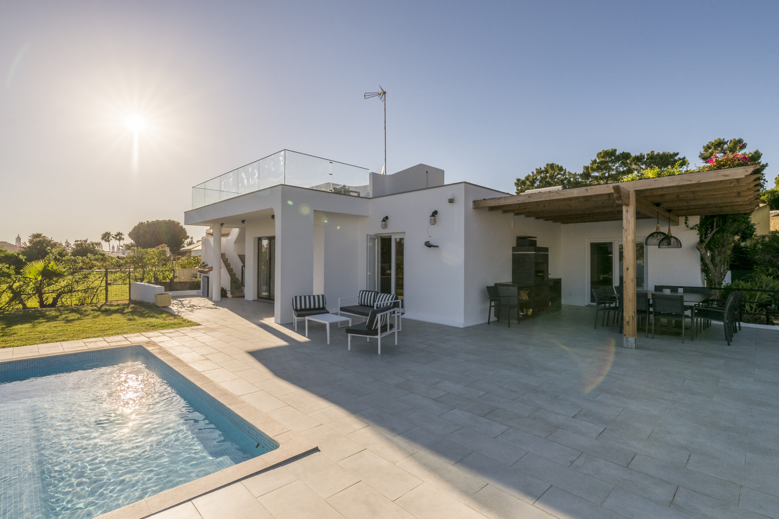 How to Prevent Floor Tiles from Cracking Flooring Tiles Algarve